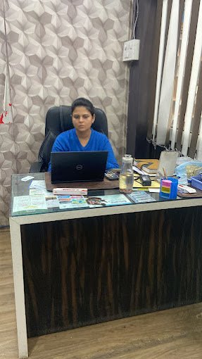 "Dr. Jigisha Jain at Dr. JJ Multispeciality Dental and Diabetes Clinic in Bhopal"